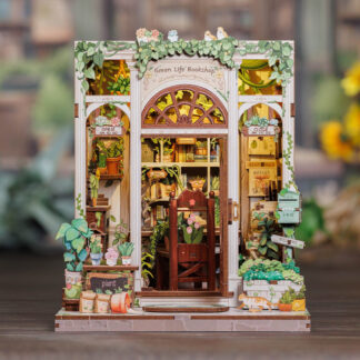 CWGC203: * Green Life Bookshop - Educational DIY House; M/O: 6; Case: 12